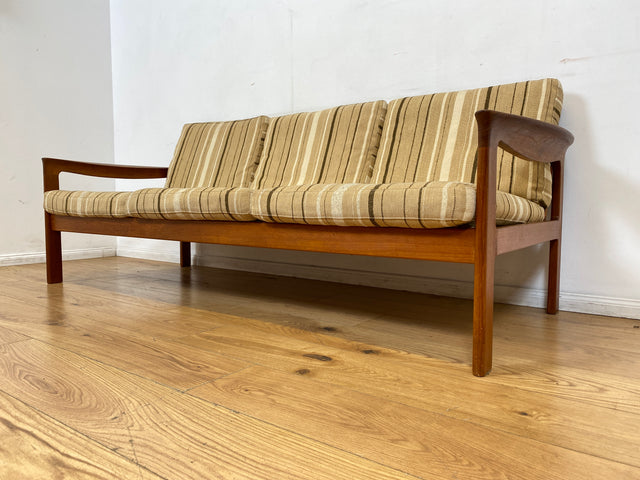 WMK I Stilvolles skandinavisches Mid-Century Sofa von Komfort mit gestreiftem beigem Originalbezug & Teakholz Rahmen