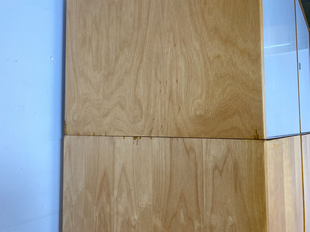 Ein VEB Hellerau Original I Stilvoller jedoch etwas abgenutzter Mid-Century Kleiderschrank 794/1 aus 1967 mit Aufsatz I Schrank Schlafzimmerschrank Vintage Retro 60er I