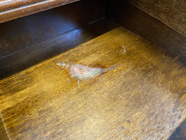 Hochwertiger Vintage Kleiderschrank in antikem Stil mit Schubladen