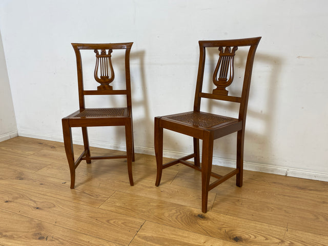 Eleganter und sehr gut erhaltener handverzierter Vintage Stuhl im antiken Stil mit Geflecht I Esszimmerstuhl Holzstuhl Küchenstuhl Dining Chair Jugendstil Stilmöbel I