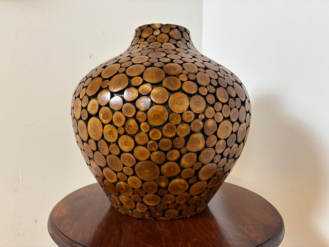 Einzigartige große Vintage Vase I in Handarbeit mit echten Holzscheiben verkleidetes Unikat