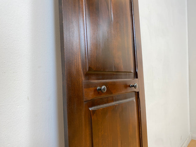 Sehr hübsche dunkelbraune Garderobe im antiken Stil mit Kleiderhaken aus Messing I Flurgarderobe Wandgarderobe Wandpaneel Garderobenleiste Vintage Stilmöbel Kolonialstil I