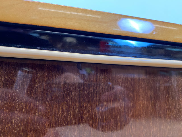 Stilvolles dunkles 60er Jahre Sideboard mit konischen Füßen und Messing Beschlag I Kommode Schrank Wäschekommode Fernsehkommode TV Lowboard Board 50er Rockabilly Vintage I