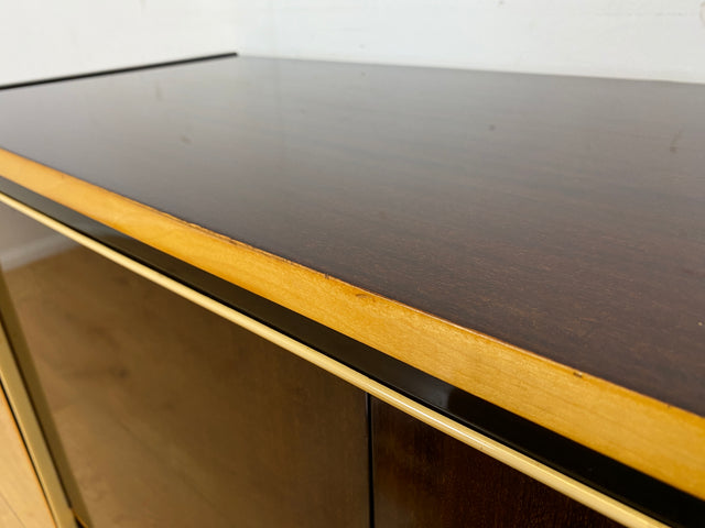 Stilvolles dunkles 60er Jahre Sideboard mit konischen Füßen und Messing Beschlag I Kommode Schrank Wäschekommode Fernsehkommode TV Lowboard Board 50er Rockabilly Vintage I