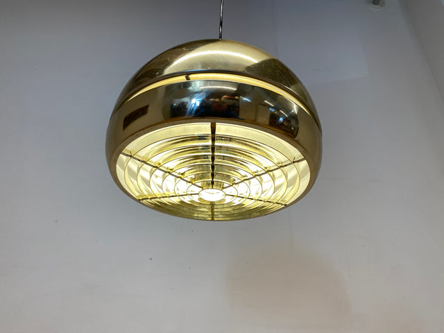 WMK I Seltene goldene skandinavische 70er Jahre Space Age Hängelampe aus Aluminium