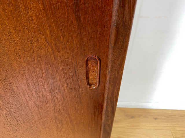Hochwertiger skandinavische Mid-Century Kleiderschrank mit Schubladen I Vollholz in Teak I Schrank Schlafzimmerschrank Wäscheschrank Wardrobe Danish Design Vintage Teakholz I