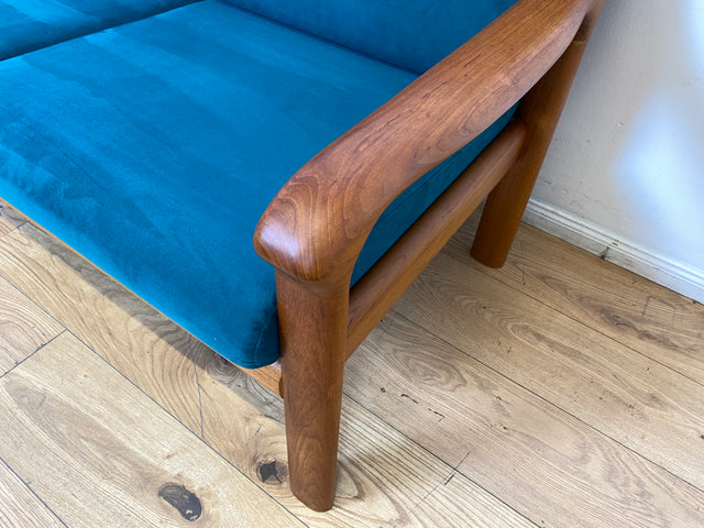 WMK I Hochwertiges skandinavisches Designersofa von Holstebro Møbelfabrik in Petrol Blau I Teakholz