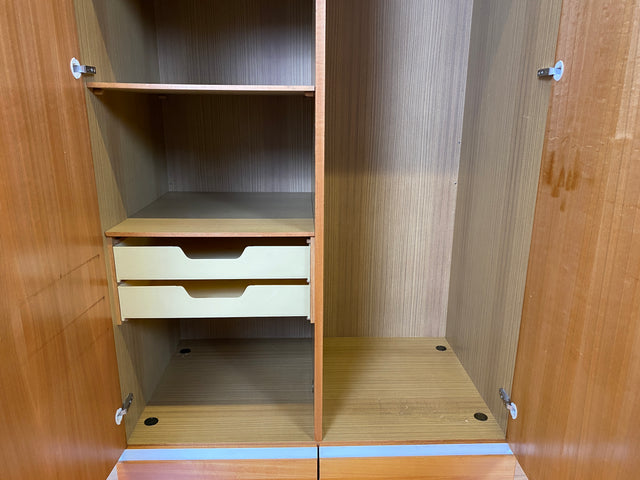 WMK I Das Glanzstück I Perfekt aufgeteilter Mid-Century Kleiderschrank aus 1967 mit Schubladen I Schrank Schlafzimmerschrank Wäscheschrank Wardrobe Vintage Retro 60er 70er I Berlin Leipzig Hamburg