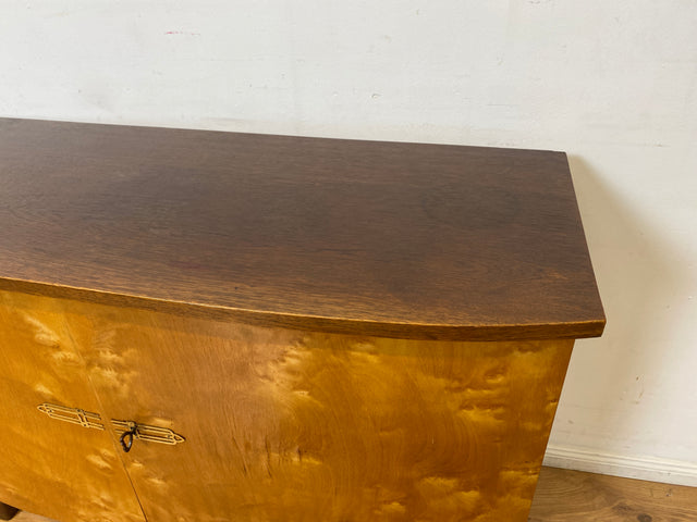 WMK I Formschöne und geräumige Mid-Century Kommode mit zeittypischen konischen Füßen I Sideboard Schrank Anrichte Wäschekommode TV Lowboard Rockabilly Vintage 50er 60er I Berlin Leverkusen Wiesbaden