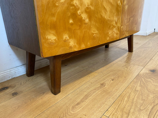 WMK I Formschöne und geräumige Mid-Century Kommode mit zeittypischen konischen Füßen I Sideboard Schrank Anrichte Wäschekommode TV Lowboard Rockabilly Vintage 50er 60er I Berlin Leverkusen Wiesbaden