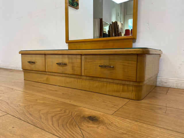 WMK I Hübsche Mid-Century Spiegelkommode mit Ganzkörperspiegel