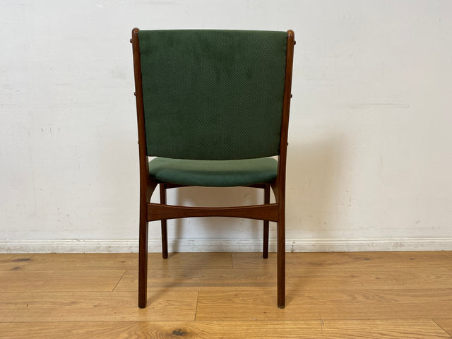 WMK I Set aus 6 skandinavischen Designer Stühlen von Erik Buck aus Nussbaum mit grünem Stoffbezug