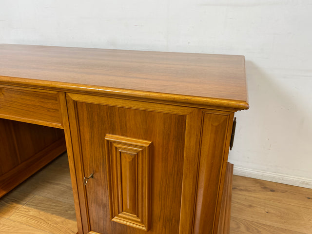 WMK I Hochwertiger Vintage 2-Personen Schreibtisch im Antiken Stil in Nussbaum