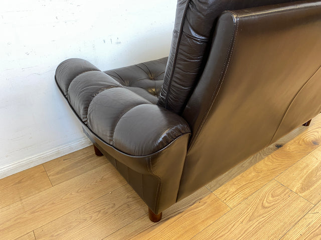 WMK I Schönes und sehr gemütliches Vintage 2er Sofa mit gestepptem Echtleder Bezug und charaktervoller Patina