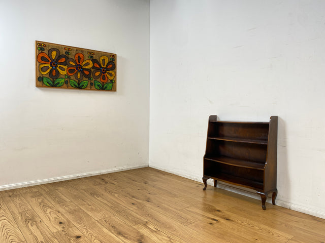 WMK I Elegantes kleines dunkles 60er Jahre Bücherregal im antiken Stil mit Cabriole-Füßen I Regal Holzregal Bücherschrank Blumenregal Chippendale Barock Vintage 50er I Berlin Heidelberg Bayern Bremen