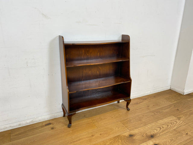 WMK I Elegantes kleines dunkles 60er Jahre Bücherregal im antiken Stil mit Cabriole-Füßen I Regal Holzregal Bücherschrank Blumenregal Chippendale Barock Vintage 50er I Berlin Heidelberg Bayern Bremen