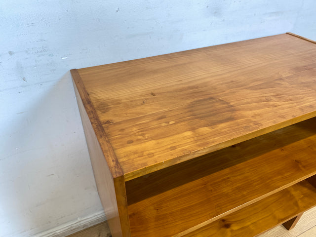 WMK I Versand möglich I Minimalistische helle 60er Jahre Regal Kommode aus vollem Holz