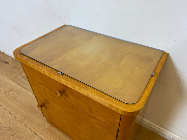 WMK I 1/2 Schöner & gut erhaltener heller 50er Jahre Nachttisch aus vollem Holz I Nachtkommode Nachtschrank Nachtschränkchen Kommode Beistelltisch Mid-Century Vintage Retro I Berlin Leipzig Hannover