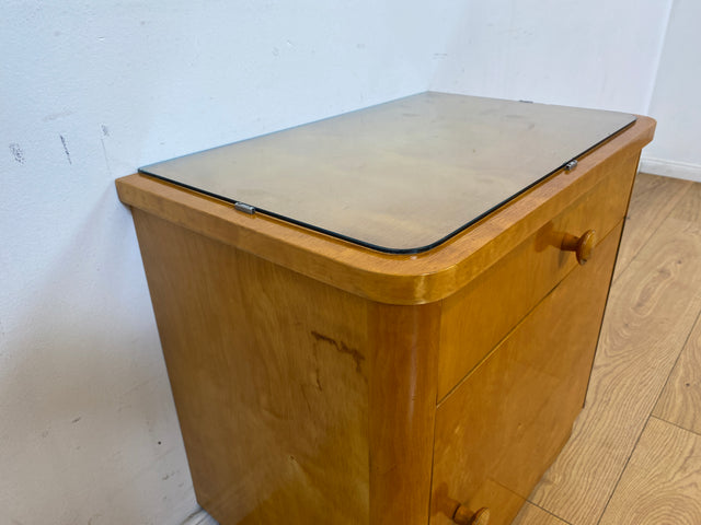 WMK I 1/2 Schöner & gut erhaltener heller 50er Jahre Nachttisch aus vollem Holz I Nachtkommode Nachtschrank Nachtschränkchen Kommode Beistelltisch Mid-Century Vintage Retro I Berlin Leipzig Hannover