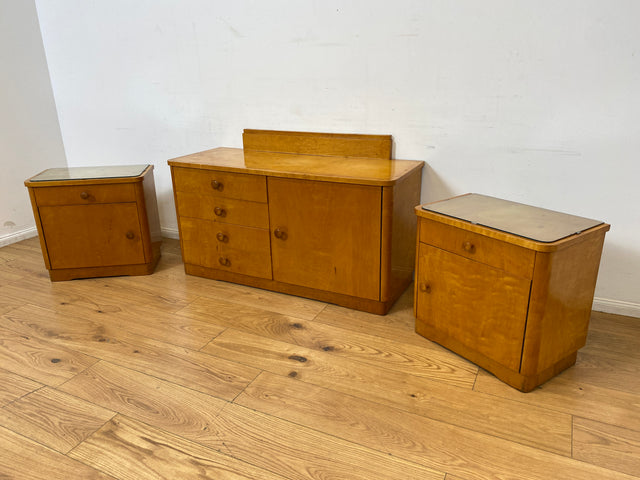 WMK I 1/2 Schöner & gut erhaltener heller 50er Jahre Nachttisch aus vollem Holz I Nachtkommode Nachtschrank Nachtschränkchen Kommode Beistelltisch Mid-Century Vintage Retro I Berlin Leipzig Hannover