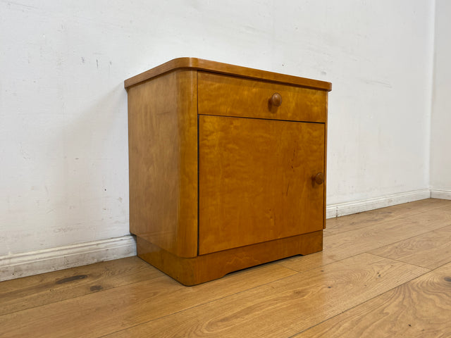 WMK I 1/2 Schöner & gut erhaltener heller 50er Jahre Nachttisch aus vollem Holz I Nachtkommode Nachtschrank Nachtschränkchen Kommode Beistelltisch Mid-Century Vintage Retro I Berlin Leipzig Hannover