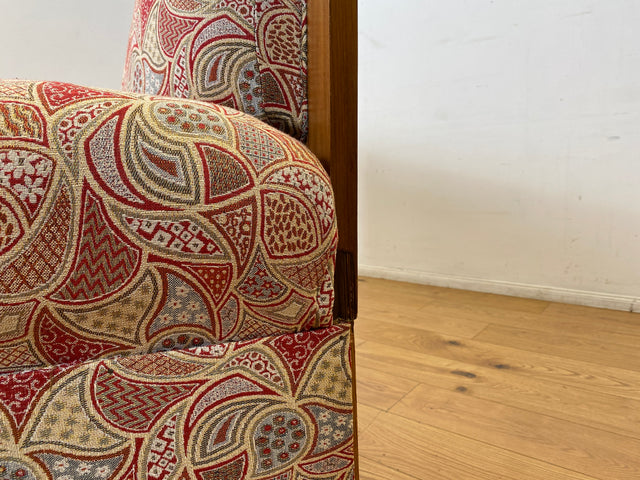 WMK I Wunderschönes historisches Sofa mit hochwertigem Bezug, handverziertem Holzrahmen und Federkern