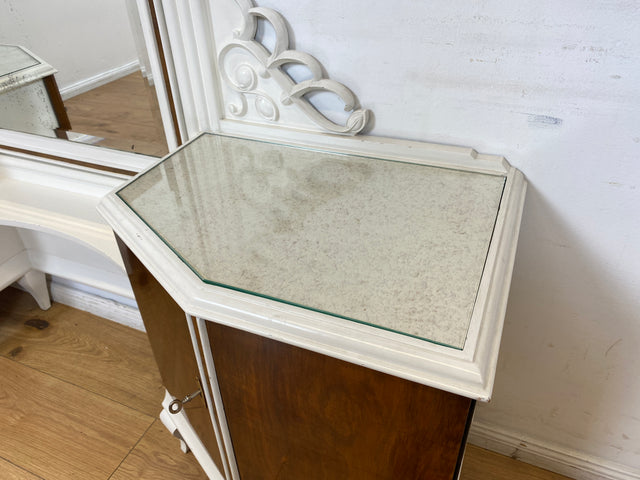 WMK I Wunderschöne weiße 30er Jahre Art Deco Spiegelkommode