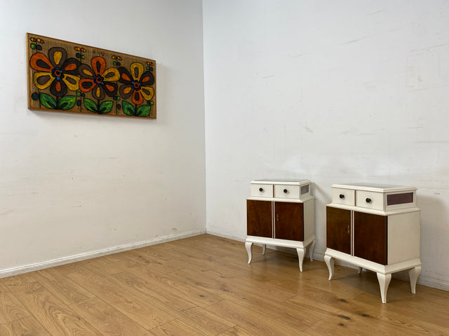 WMK I 1/2 Wunderschöner weißer 30er Jahre Art Deco Nachttisch aus vollem Holz