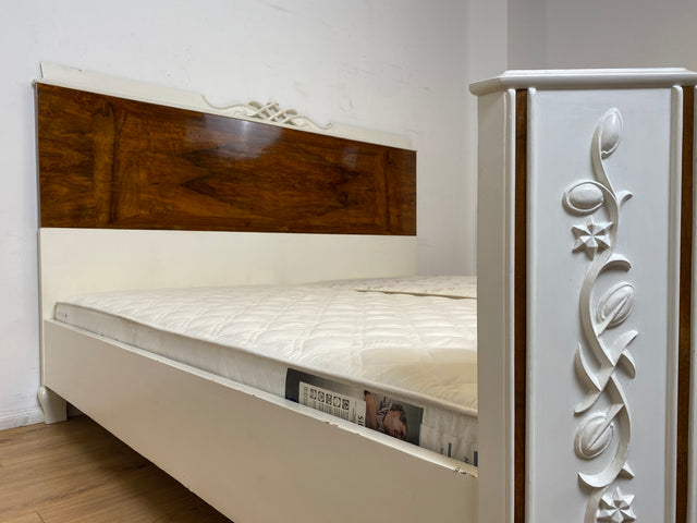 WMK I Wunderschönes weißes 30er Jahre Art Deco Doppelbett