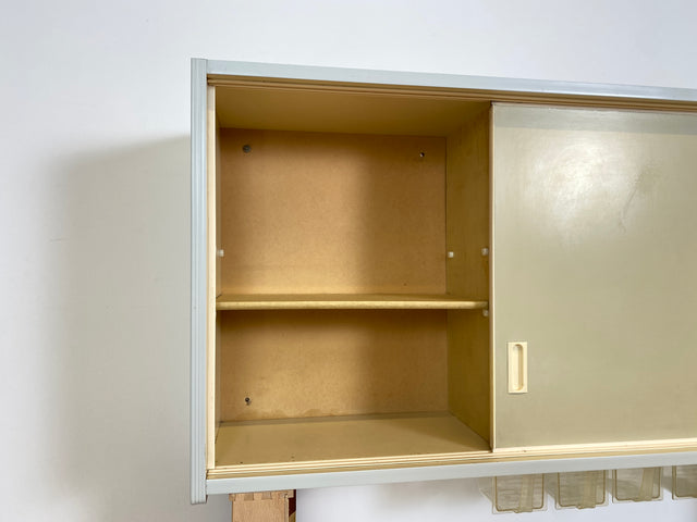 WMK # Freundliche Space Age Küchenanrichte mit Hängeschrank , Schiebetüren und Schütten # Küchenbüfett Küche Küchenschrank Küchenhängeschrank Küchenzeile Kredenz Retro Vintage 60er 70er Mid-Century