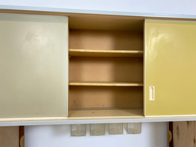 WMK # Freundliche Space Age Küchenanrichte mit Hängeschrank , Schiebetüren und Schütten # Küchenbüfett Küche Küchenschrank Küchenhängeschrank Küchenzeile Kredenz Retro Vintage 60er 70er Mid-Century