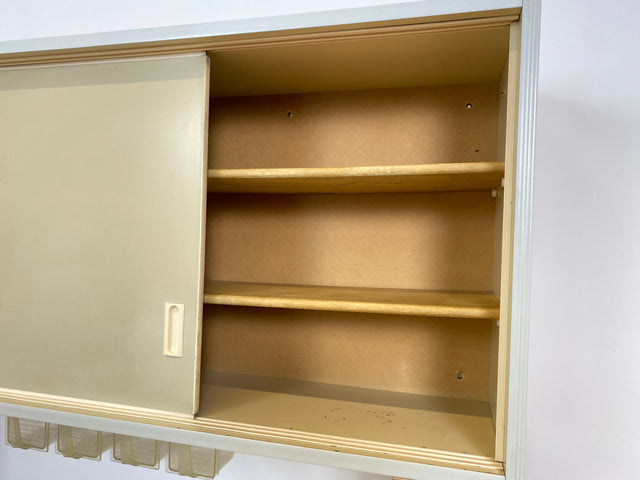 WMK # Freundliche Space Age Küchenanrichte mit Hängeschrank , Schiebetüren und Schütten # Küchenbüfett Küche Küchenschrank Küchenhängeschrank Küchenzeile Kredenz Retro Vintage 60er 70er Mid-Century