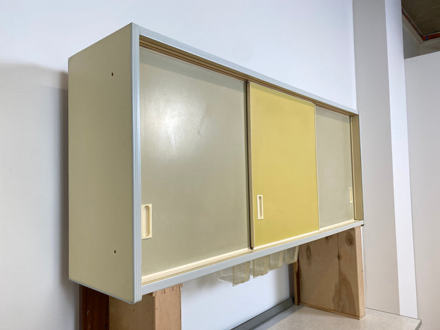 WMK # Freundliche Space Age Küchenanrichte mit Hängeschrank , Schiebetüren und Schütten # Küchenbüfett Küche Küchenschrank Küchenhängeschrank Küchenzeile Kredenz Retro Vintage 60er 70er Mid-Century
