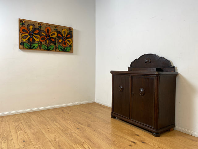 WMK I Wunderschöne kleine antike Anrichte aus vollem Holz mit handverziertem Aufsatz I Schrank Kommode Sideboard Büfett Buffet Kredenz Gründerzeit Jugendstil Vintage Berlin Brandenburg Regensburg