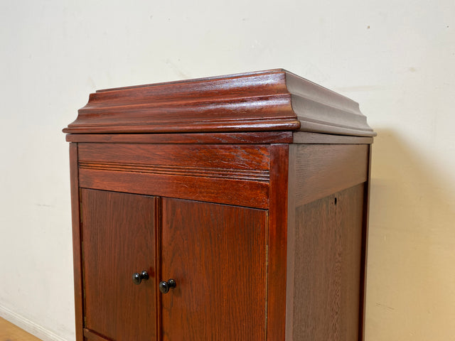 WMK I Filigrane und gut erhaltener antike Kommode , früherer Plattenspielerschrank, um 1910 I Schrank Phonoschrank Vinyl Schallplatten Beistelltisch Jugendstil Vintage Retro I Berlin Regensburg Köln