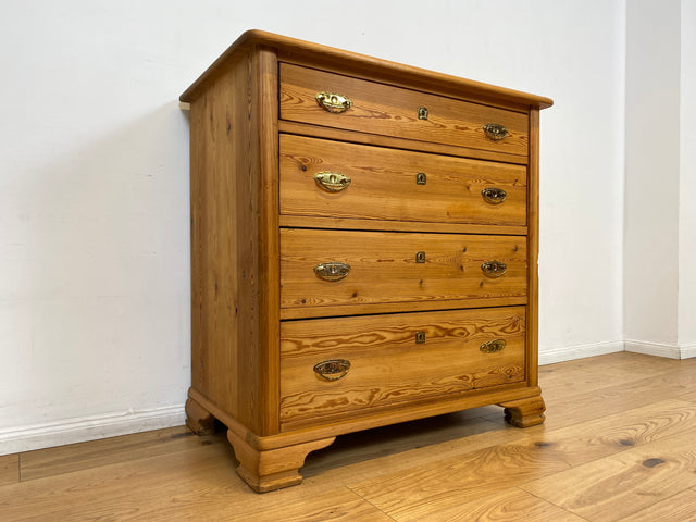 WMK # Imposante antike Kommode aus vollem Holz mit Schubladen und Messinggriffen, um 1880 # Schrank Schubladenkommode Wäschekommode Wickelkommode Biedermeier Weichholzkommode Vintage Dresden München
