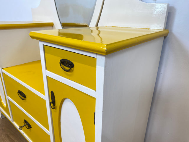 WMK I Sonnengelbe antike Spiegelkommode aus vollem Holz mit neigbarem Spiegel und Schubladen I Frisierkommode Wäschekommode Anrichte Garderobe Flurkommode Jugendstil Vintage Dresden Potsdam Dortmund