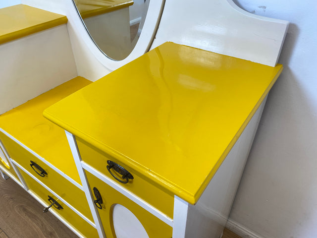 WMK I Sonnengelbe antike Spiegelkommode aus vollem Holz mit neigbarem Spiegel und Schubladen I Frisierkommode Wäschekommode Anrichte Garderobe Flurkommode Jugendstil Vintage Dresden Potsdam Dortmund