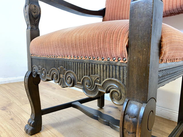 WMK # Herrlicher antiker Armlehnstuhl in gutem Zustand mit edlem Stoffbezug und bequemen Federkernsitz # Sessel Stuhl Armlehner Lesesessel Schreibtischstuhl Thronstuhl Tudor Vintage Gründerzeit