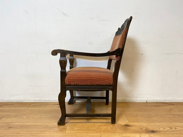 WMK # Herrlicher antiker Armlehnstuhl in gutem Zustand mit edlem Stoffbezug und bequemen Federkernsitz # Sessel Stuhl Armlehner Lesesessel Schreibtischstuhl Thronstuhl Tudor Vintage Gründerzeit