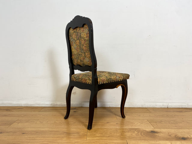 WMK I Wunderschöner, bequemer und gut erhaltener antiker Esszimmerstuhl mit floralem Bezug und schwarzem handverziertem Holzrahmen I Stuhl Holzstuhl Küchenstuhl Chair Jugendstil Vintage Berlin Dresden