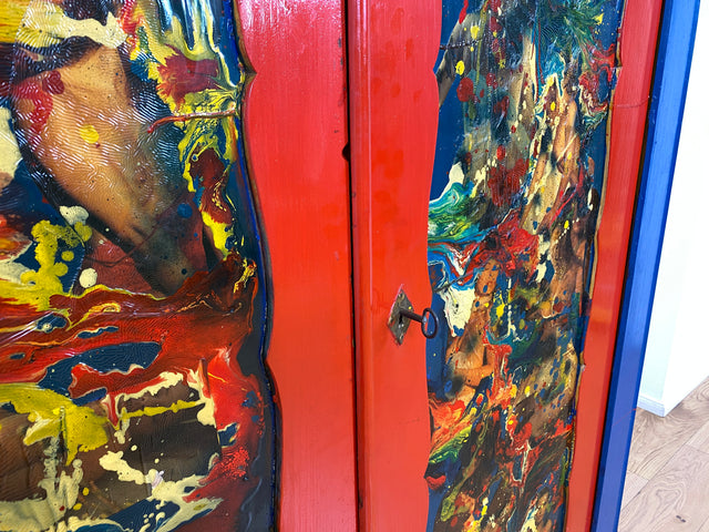 WMK # Schrank oder Kunst? Ein Unikat! Kunstvoll gestalteter antiker Kleiderschrank aus vollem Holz # Schrank Wäscheschrank Bunter Schlafzimmerschrank Bauernschrank Wardrobe Vintage Jugendstil Design