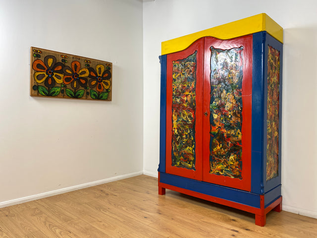 WMK # Schrank oder Kunst? Ein Unikat! Kunstvoll gestalteter antiker Kleiderschrank aus vollem Holz # Schrank Wäscheschrank Bunter Schlafzimmerschrank Bauernschrank Wardrobe Vintage Jugendstil Design