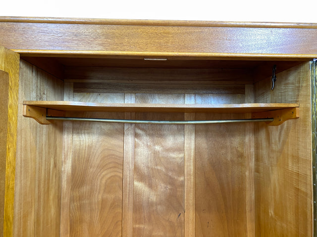 WMK # Wunderschöner und sehr gut erhaltener antiker Kleiderschrank aus vollem Holz mit Spiegeltür und Originalgriffen # Schrank Schlafzimmerschrank Wäscheschrank Wardrobe Spiegel Jugendstil Vintage