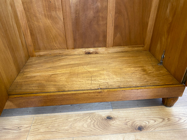 WMK # Wunderschöner und sehr gut erhaltener antiker Kleiderschrank aus vollem Holz mit Spiegeltür und Originalgriffen # Schrank Schlafzimmerschrank Wäscheschrank Wardrobe Spiegel Jugendstil Vintage
