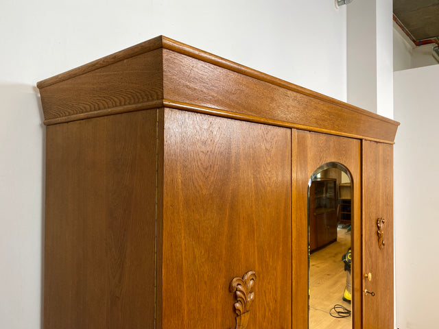 WMK # Wunderschöner und sehr gut erhaltener antiker Kleiderschrank aus vollem Holz mit Spiegeltür und Originalgriffen # Schrank Schlafzimmerschrank Wäscheschrank Wardrobe Spiegel Jugendstil Vintage