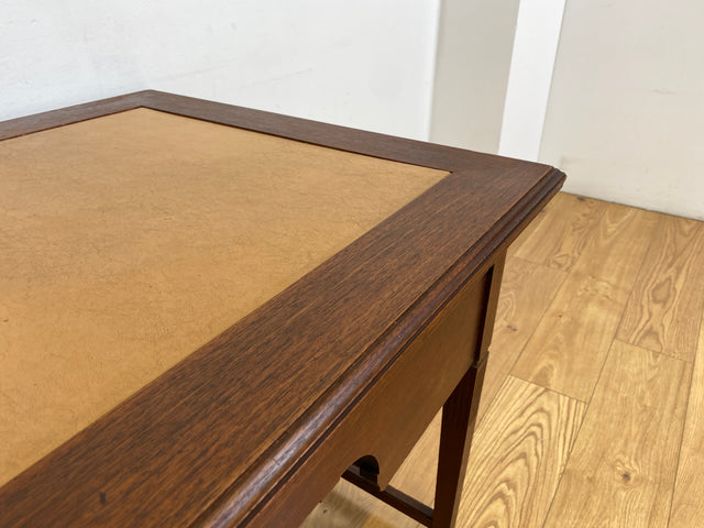 WMK # Sehr schöner freistehender antiker Mahagoni Schreibtisch in englischem Stil mit Lederauflage, Schubladen und Messinggriffen # Arbeitstisch Desk Lady Sekretär Bureau Plat Emipire Regency Vintage