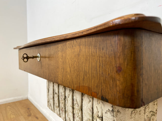 WMK I Wunderschöner antiker Nähtisch mit Klappe und edlem gedrechseltem Säulen Fuß I Beistelltisch Nähkommode Nähschränkchen Tisch Schmuckkasten Schminktisch Schminkkommode Biedermeier Vintage Berlin