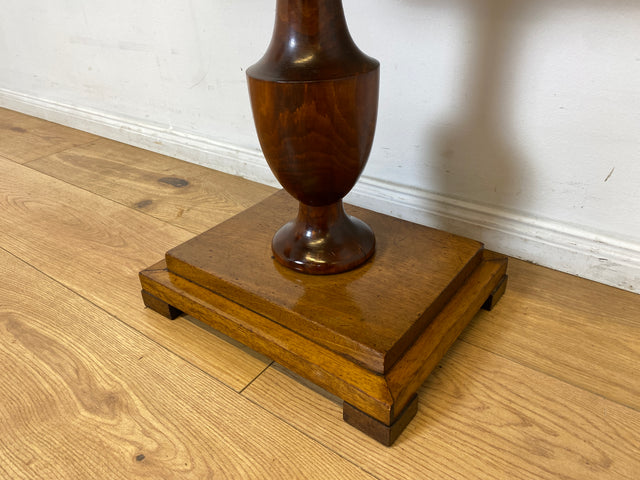 WMK I Wunderschöner antiker Nähtisch mit Klappe und edlem gedrechseltem Säulen Fuß I Beistelltisch Nähkommode Nähschränkchen Tisch Schmuckkasten Schminktisch Schminkkommode Biedermeier Vintage Berlin