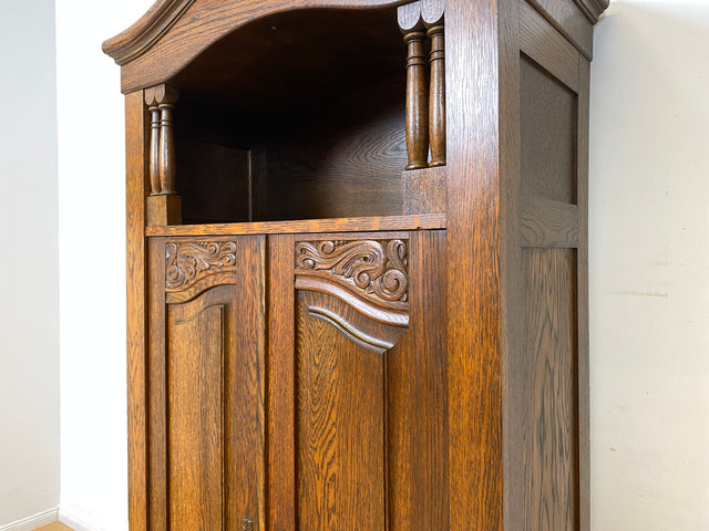 WMK I Wunderschöner antiker Schrank aus massiver Eiche mit Beschlägen aus Messing und handverziert I Schrank Kleider Wäsche Bücher Highboard Geschirrschrank Jugendstil Vintage Berlin Bayern Düsseldorf